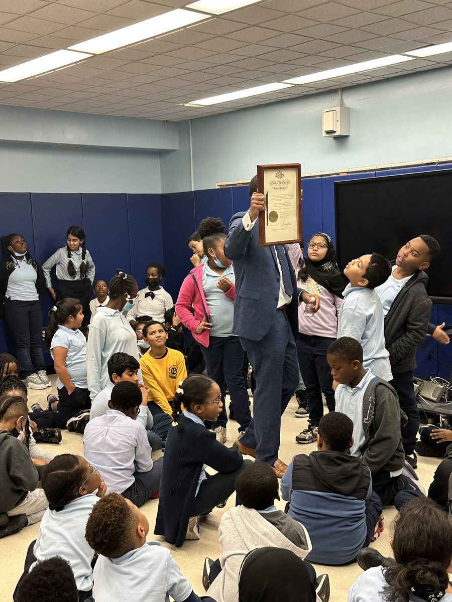 Thank you Senator Bailey for inspiring our Youth at 153 <a href="/jamaaltbailey/">Jamaal T. Bailey</a> <a href="/PS153TheHelenK1/">P.S.153 The Helen Keller School</a> <a href="/NYCSchools/">NYC Public Schools</a>