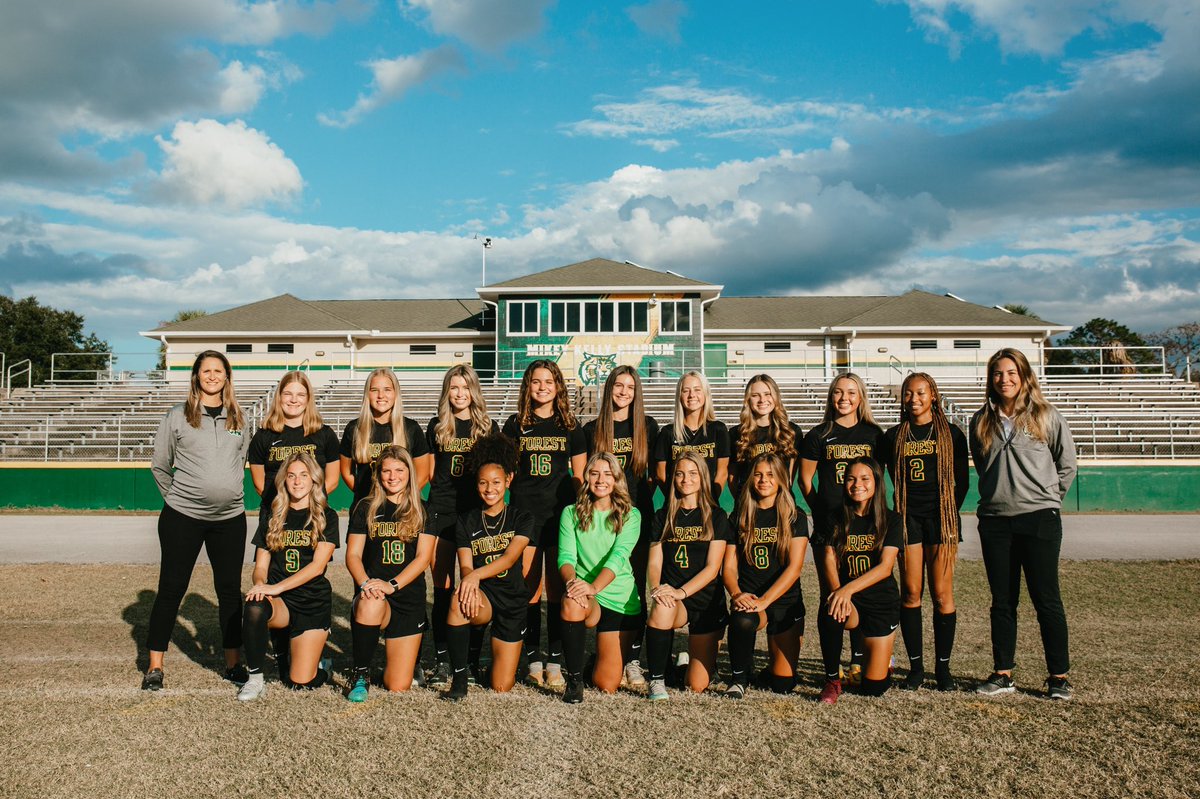 FHS_SOCCER_'s tweet photo. We are proud to introduce our 2022-2023 FHS Soccer teams! Looking forward to a great season! Varsity girls in black, Varsity boys in green. JV girls in green, JV boys in black. 💛⚽️💚 @fhs_wcat @FHS_Athletics1 @FHS_WildcatLife https://t.co/5BNU1tMLKf