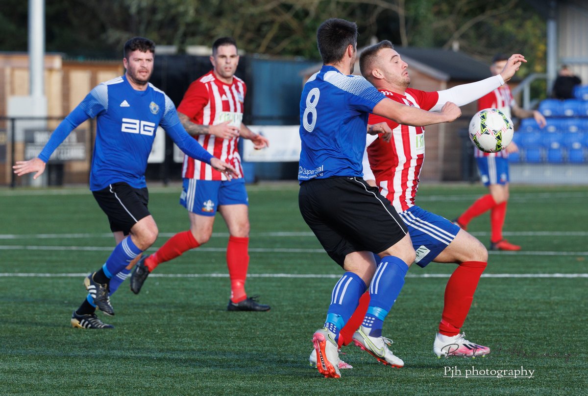 Paultojo2003's tweet photo. At the Bluebell Stadium this afternoon for a top of the table clash in the @OfficialNIFL #Lough41PIL between @cashrangers and @MoyolaParkFC a tight game ending 1-0 to The Cash #lisburn #ballymacash #Football #upthecash match gallery https://t.co/CIlbbjK20G https://t.co/cyO4rLtehi