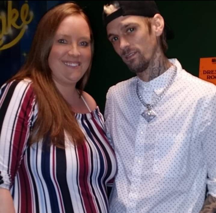 DawnLeetch's tweet image. So heart breaking 💔  @aaroncarter he was such a kind-hearted guy. I have so many memories with him from helping him with all his shows all over Colorado and Nebraska and going bowling. Playing pranks. This is so sad you will be missed but never forgotten 😢