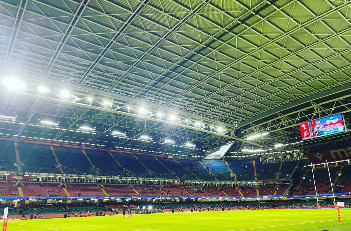 AndHarries's tweet photo. A wonderful day at 🏴󠁧󠁢󠁷󠁬󠁳󠁿 v 🇳🇿 #Wales #NewZealand #Rugby https://t.co/opLkYYdSt0