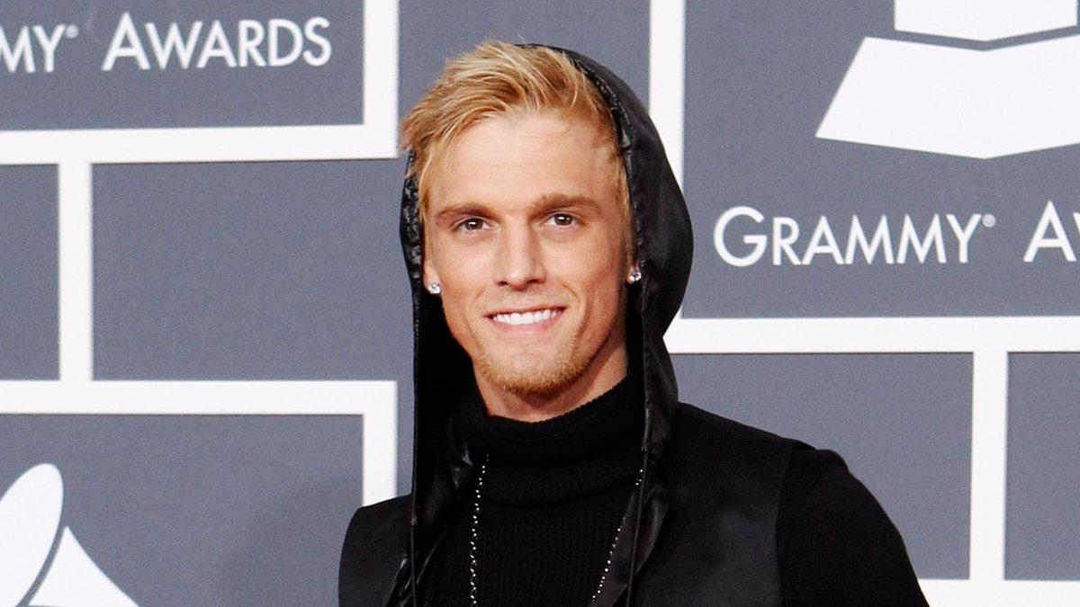 90sflash's tweet photo. RIP @aaroncarter  such an unhappy ending https://t.co/IAZbXakWdp