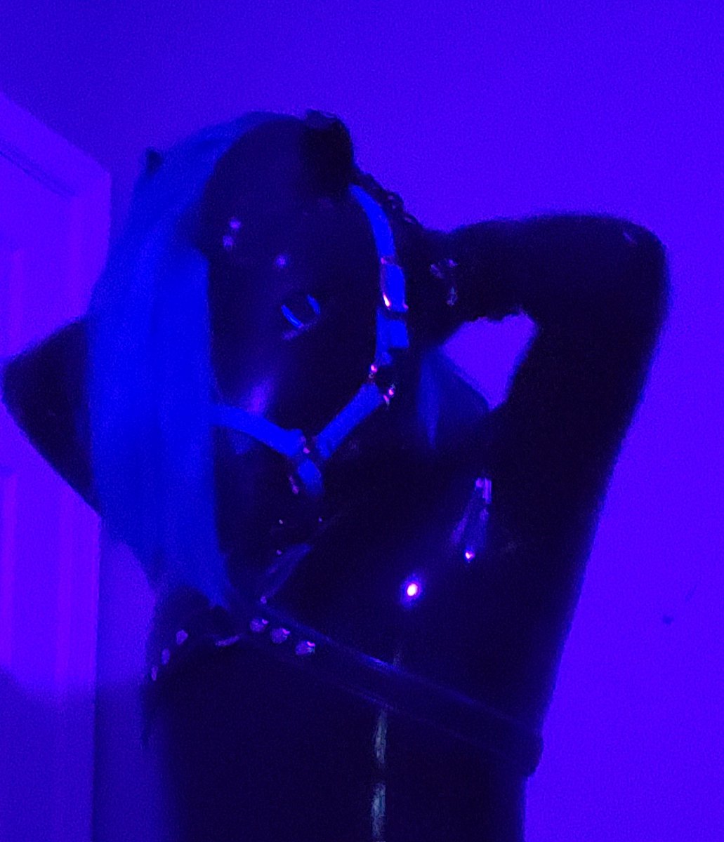 CloppyP's tweet photo. Oh no!
I've been caught goofin!
#latex #ponyplay #squeakysaturday 
*taken on an actual potato https://t.co/hjfNDcCfEq