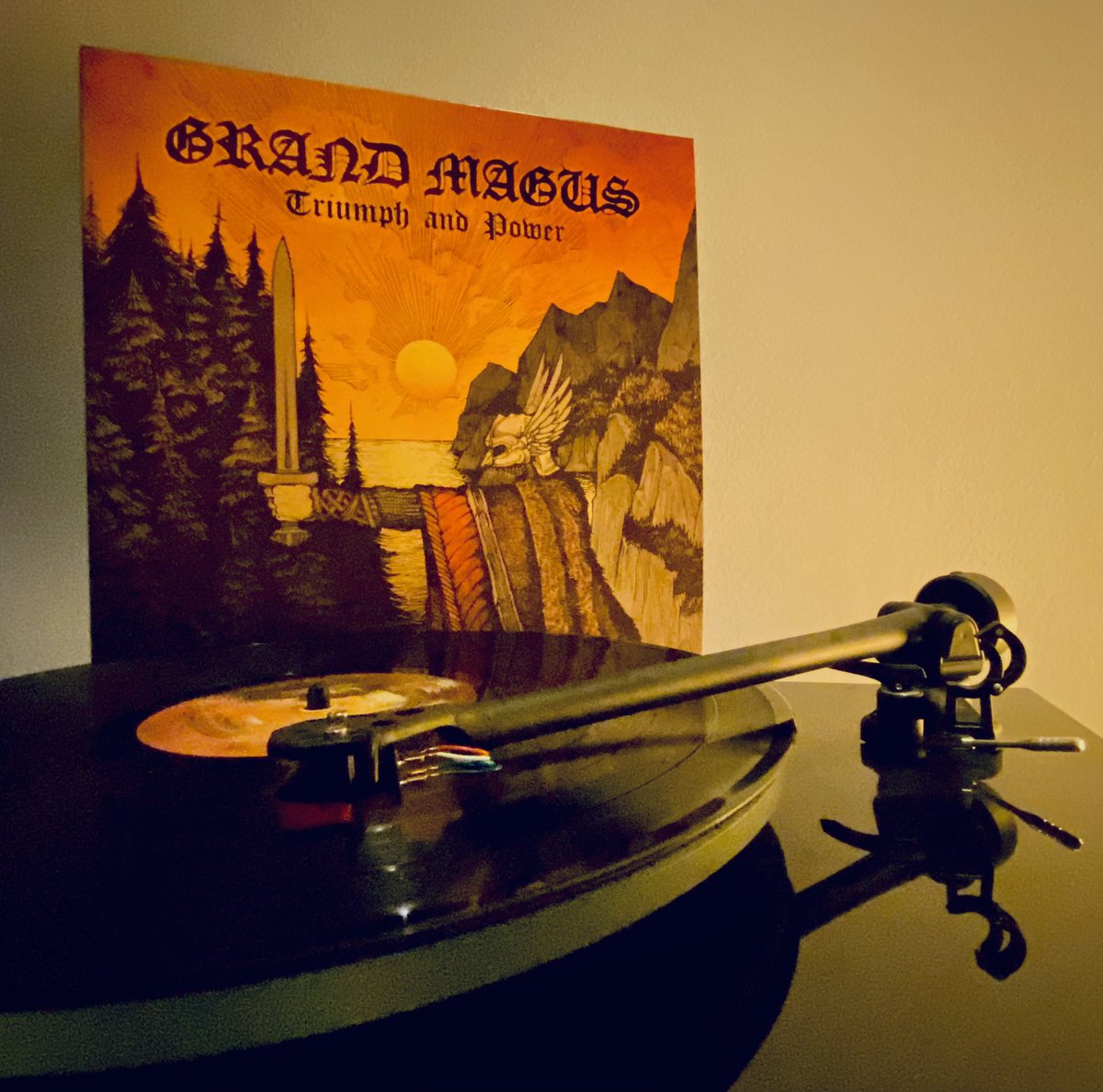 thswilde's tweet photo. #nowspinning #TriumphandPower from @GrandMagus
⚔️🛡️⚔️#record
from #vinylcollection #nowplaying #vinyl https://t.co/WpqX08PbkT