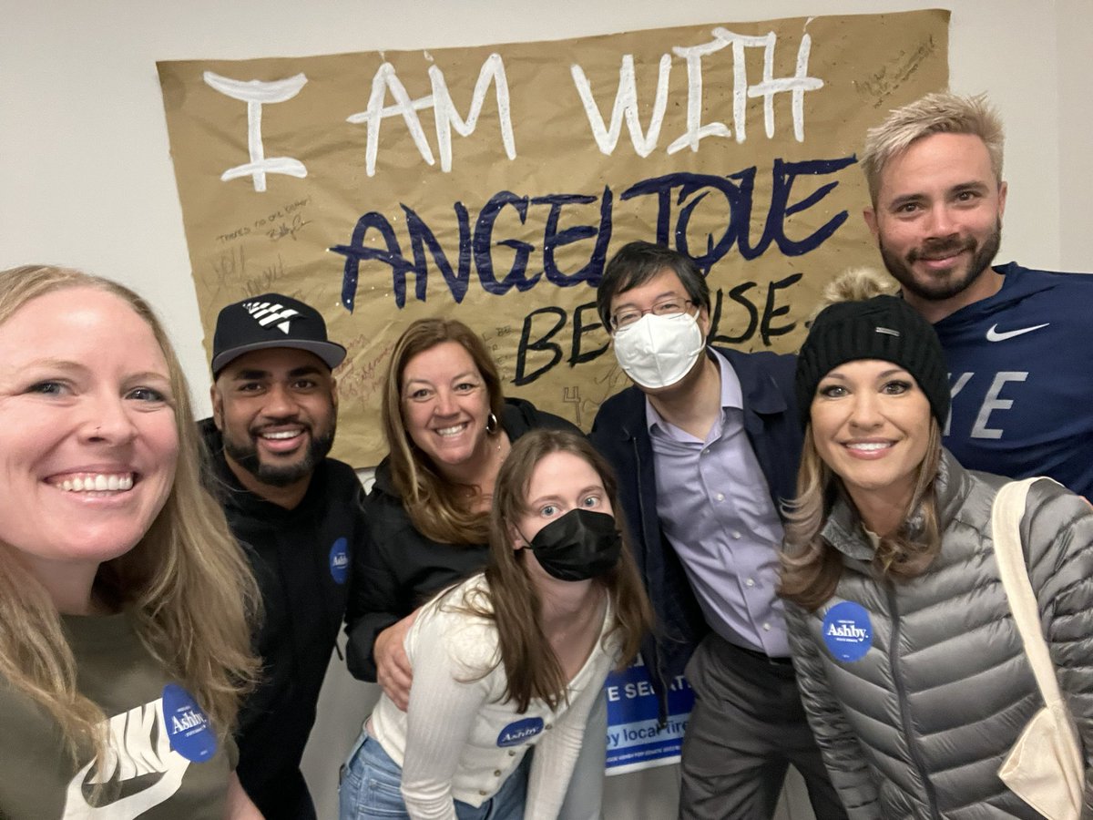 AngeliqueAshby's tweet photo. When the Senator @DrPanMD stops by campaign HQ for GOTV…
#LetsGo #TeamAshby #Vote #ImWithHer #WalkingWalking https://t.co/TjbTQvCf41
