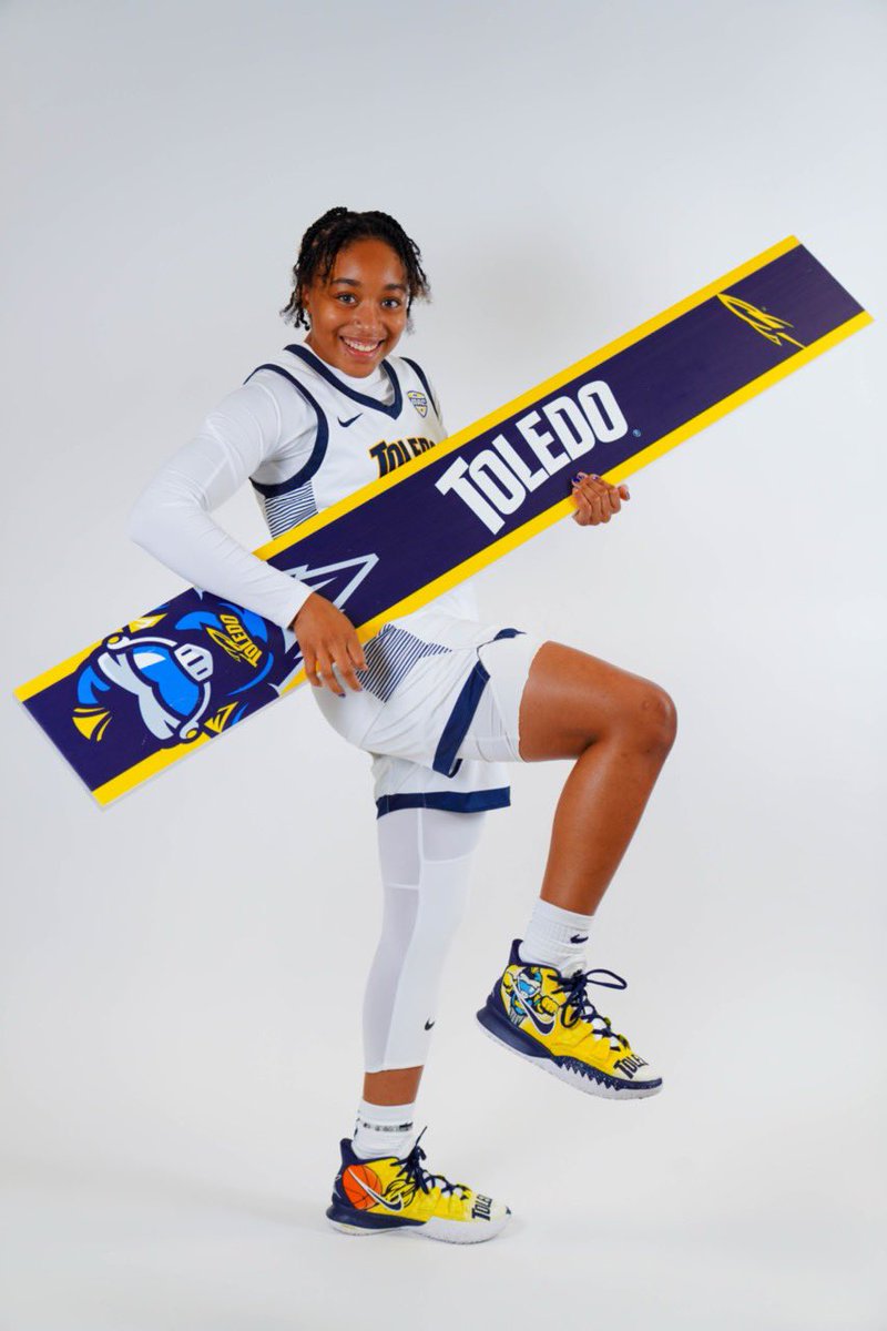 KiyaBonner's tweet photo. my world #rocketfam ππ π https://t.co/hPMYgl1vhJ