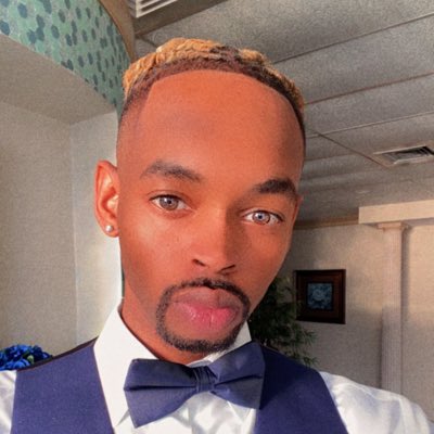 MackynziRhys's tweet photo. #NewProfilePic https://t.co/mhs1bYMaY7