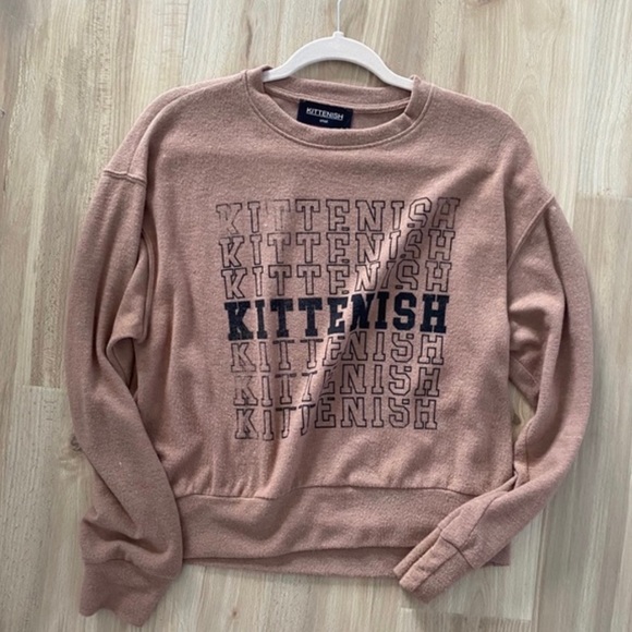 mindi_davis's tweet photo. So good I had to share! Check out all the items I'm loving on @Poshmarkapp #poshmark #fashion #style #shopmycloset #kittenish: https://t.co/kL4L6fUAmj https://t.co/gazDJsBTVK