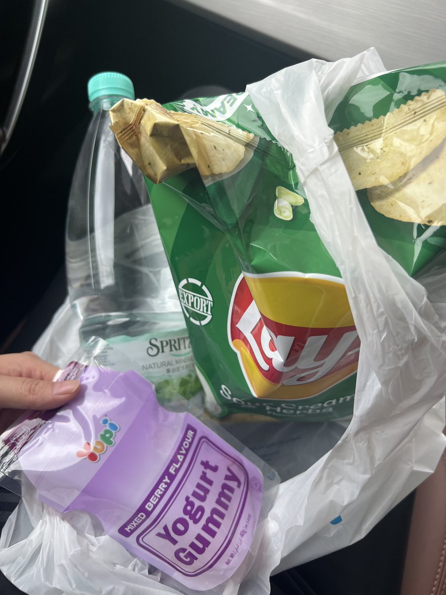 najihahshahrel's tweet photo. boyfriend got me these cause I was so anxious over attending class physically and he told me "if you don't know how to make friends, offer them gummy ok?" 

🥺 https://t.co/yEeYzBeAuR