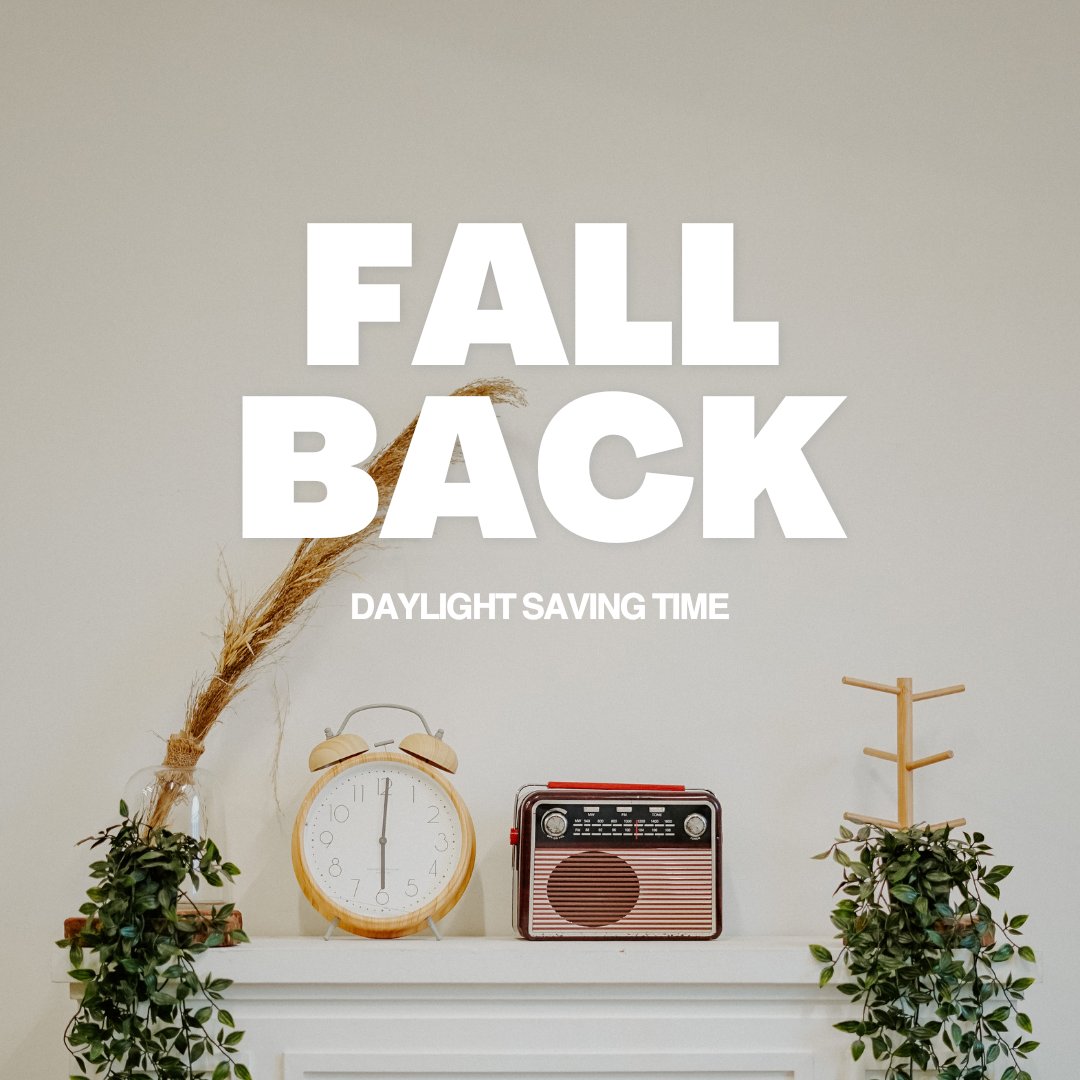 Inn1252Monterey's tweet photo. Tonight is the night! Remember to set your clocks back an hour &amp; enjoy an extra hour of rest! Unless you have young kids-they don't seem to care about having an extra hour of sleep. :)

#Stayatmonterey #monterey #theinnat1252monterey #1252monterey https://t.co/K5Qbg9mxcx