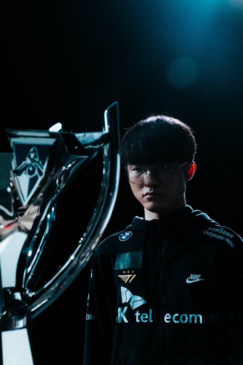 GoodBoy_Tweets's tweet image. A few more BTS shots from the “trophy room” shoot for the #Worlds2022 finals teaser. @riotgames @lolesports @T1LoL @T1 @DRXGlobal featuring the beautiful @TiffanyAndCo Summoner’s Cup 🏆