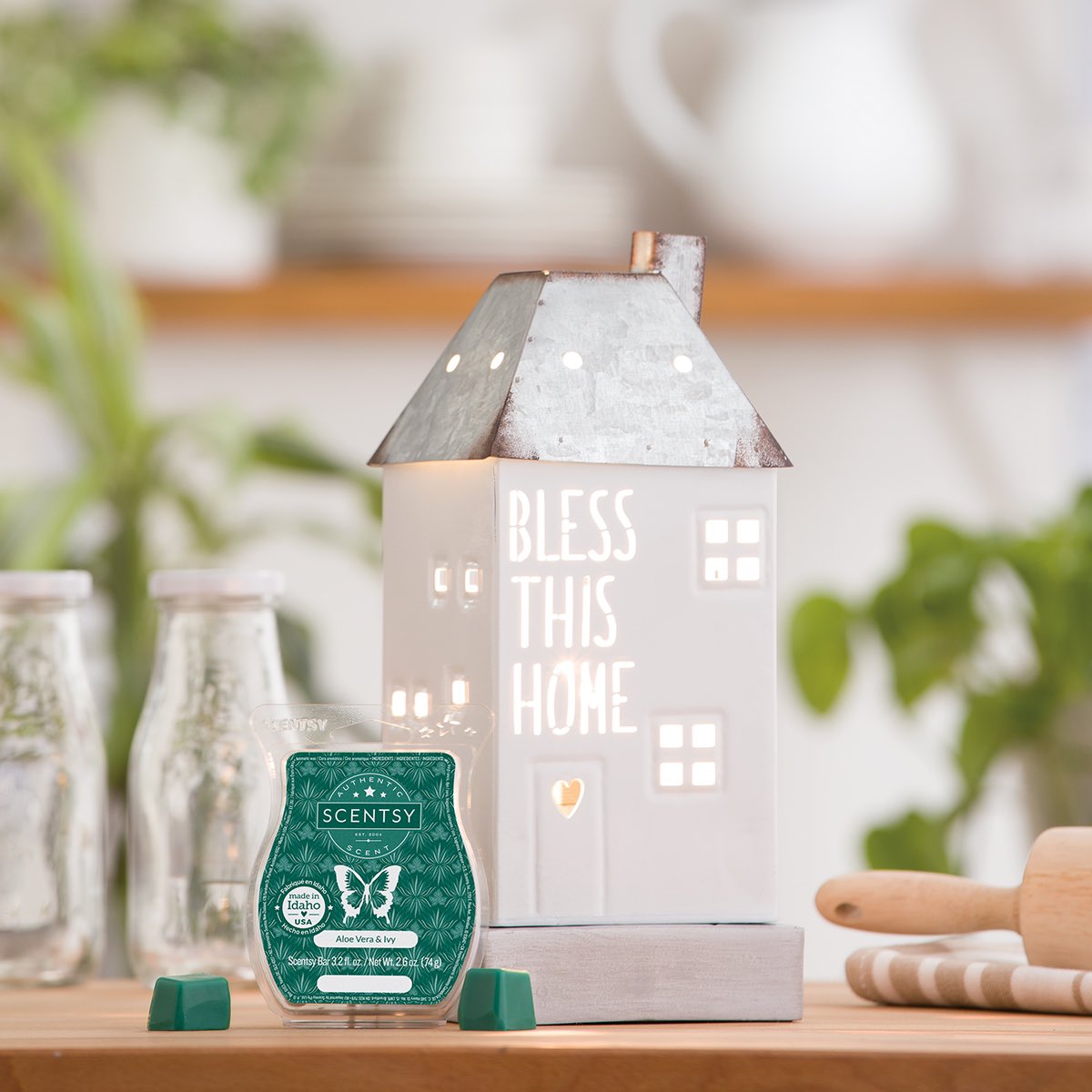 iheartgu's tweet photo. Bless this Home Warmer — Warm light shining through the windows and illuminating the stencil-cut lettering makes this house a home. Remove the roof of this tin warmer to access the dish.

https://t.co/5IE2K5NmWP https://t.co/xvBHxeD5k7