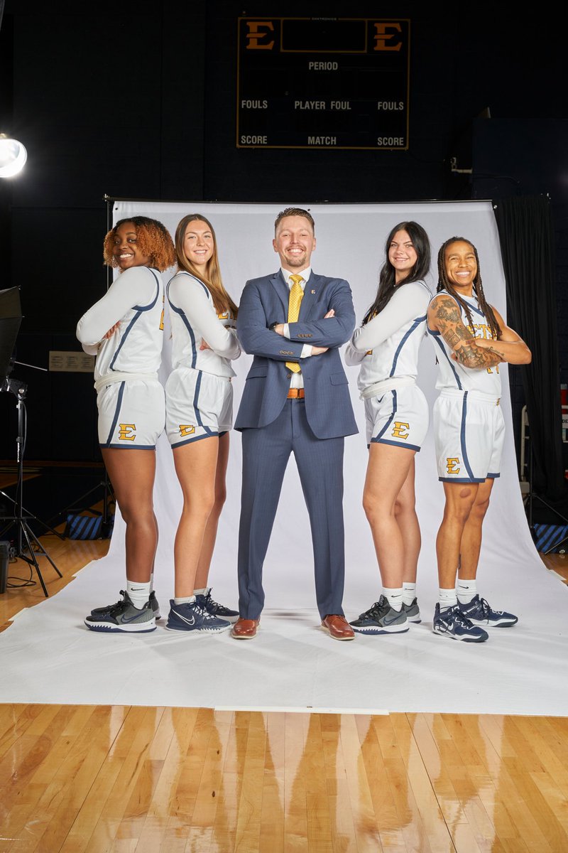 MUCoachJoe's tweet photo. Family group, position group, and the whole squad! Love every single one of these girls! #BBB https://t.co/1qOrnMnU9q