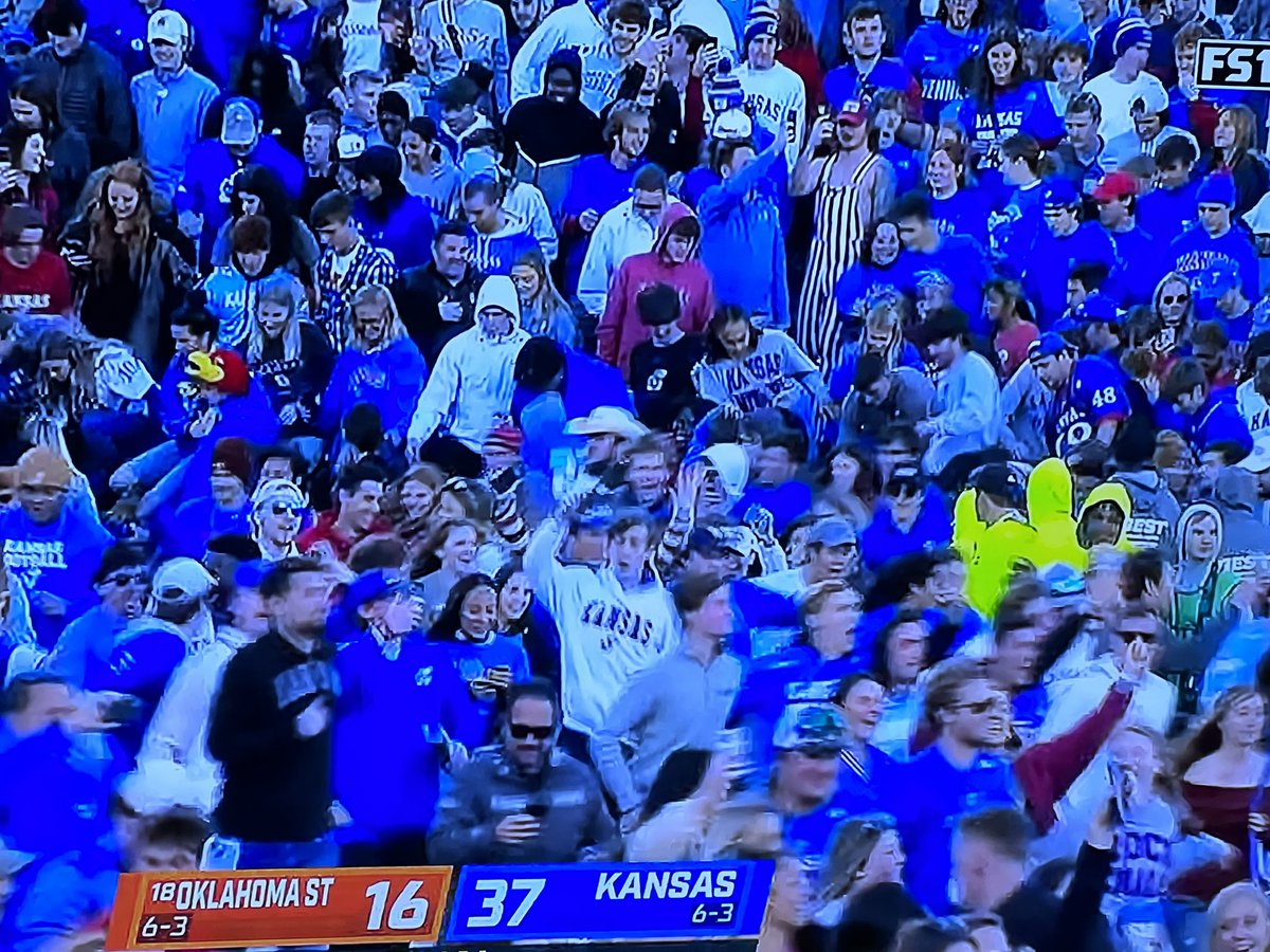 Stewart Mandel on Twitter "Kansas is going to a bowl game!"