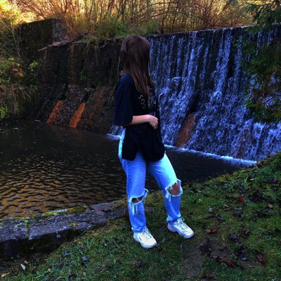 ɐᴉʌᴉlO tweet media