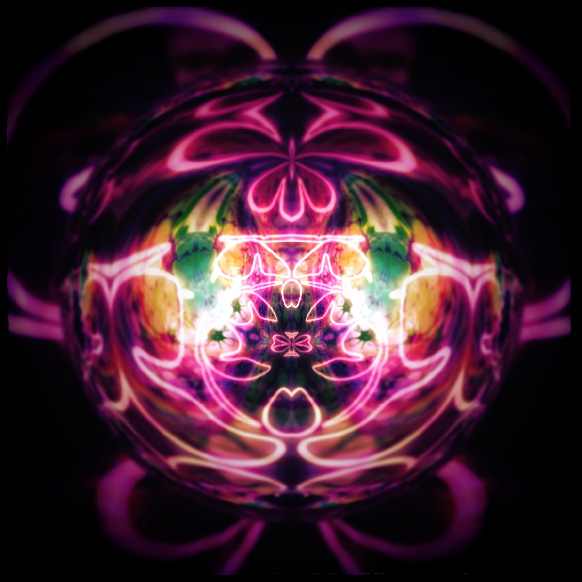 GoViolent tweet media