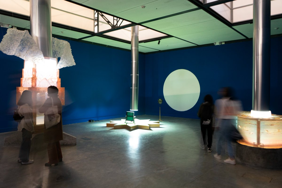 Así fue la inauguración de RETORNO SOLAR de Luis Enrique Zela-Koort, proyecto ganador del Premio MAC Lima Arte e Innovación 2022, ¡desde ahora en la Sala 2 del MAC Lima!🤩

🗓️ Hasta el 23 de abril 2023
🎟 Adquiere tus entradas en maclima.pe o en la taquilla del Museo