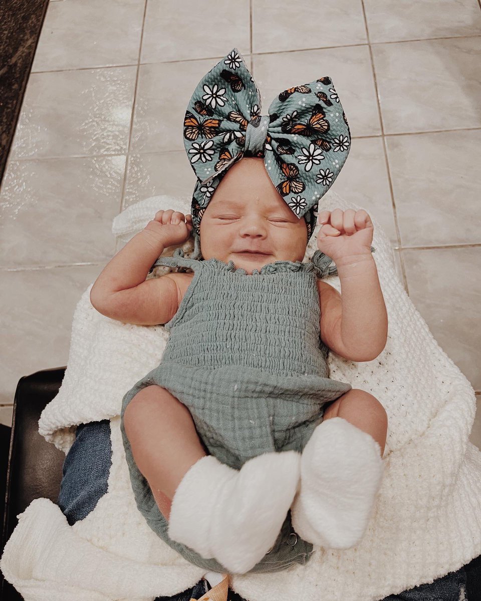 Agirlnamedhaley's tweet photo. we made the cutest baby https://t.co/ufSB1arKaB