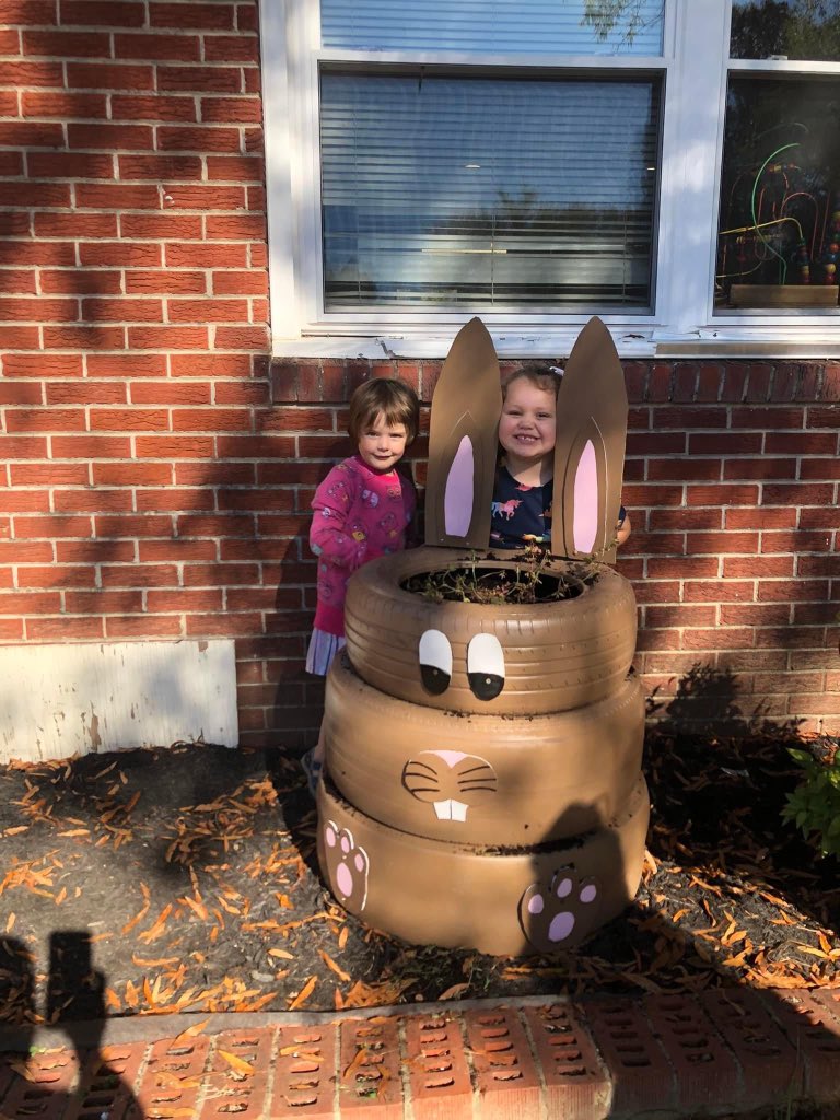 CCSWRD's tweet photo. Thank you to Heritage Preschool for hosting today’s Can You Dig This event! The preschoolers listened to education coordinator Baylie Pruett read About litter and planted flowers. Thank you to Keep Tennessee Beautiful for sponsoring this project. #keeptnbeautiful https://t.co/dAbLM5VYyH