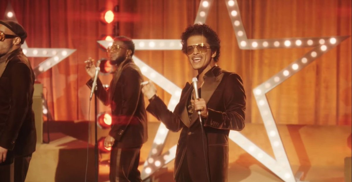 emily16s's tweet photo. Whoooooooooooooooooo!!!!!!!!!! We r so so lucky to av lots of Incredible music In this universe. Happy 1st Birthday to the dazzling, sparkling, fun amazing #SmokinOutTheWindow by the unstoppable Iconic @silksonic @BrunoMars @AndersonPaak U two r the best I❤️U🍾🍾🎊✨ https://t.co/9SGs7lTa5f