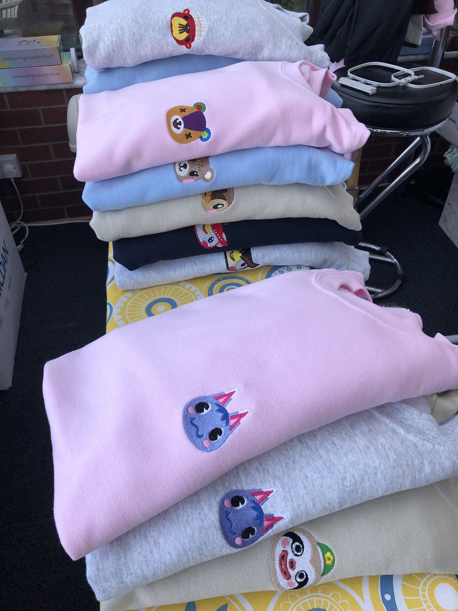 lots of animal crossing sweatshirts! who’s your favourite character? 💜