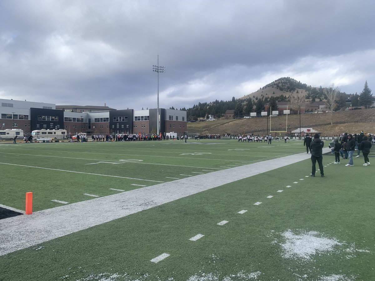 marcusconnors3's tweet photo. had a fun time meeting the coaching staff and a fun visit at montana tech!! @CoachKyleSamson @CoachMagana @KodyTorgerson @Cen10FB @CoachGreene10 @S_Beale79 @KormyloMicah @MonTechFootball @MTechDiggers @RAREAcademyID @CoachKron @Rare_QB https://t.co/Enr0U0ePqO