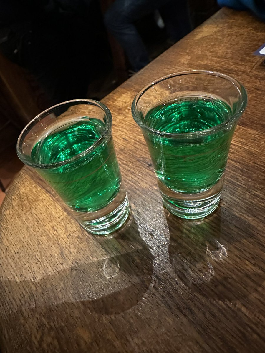 monsieurfischer's tweet photo. saturday night und so... 🥳 #pfeffi in 🇩🇪 https://t.co/LVjV7WH7aF