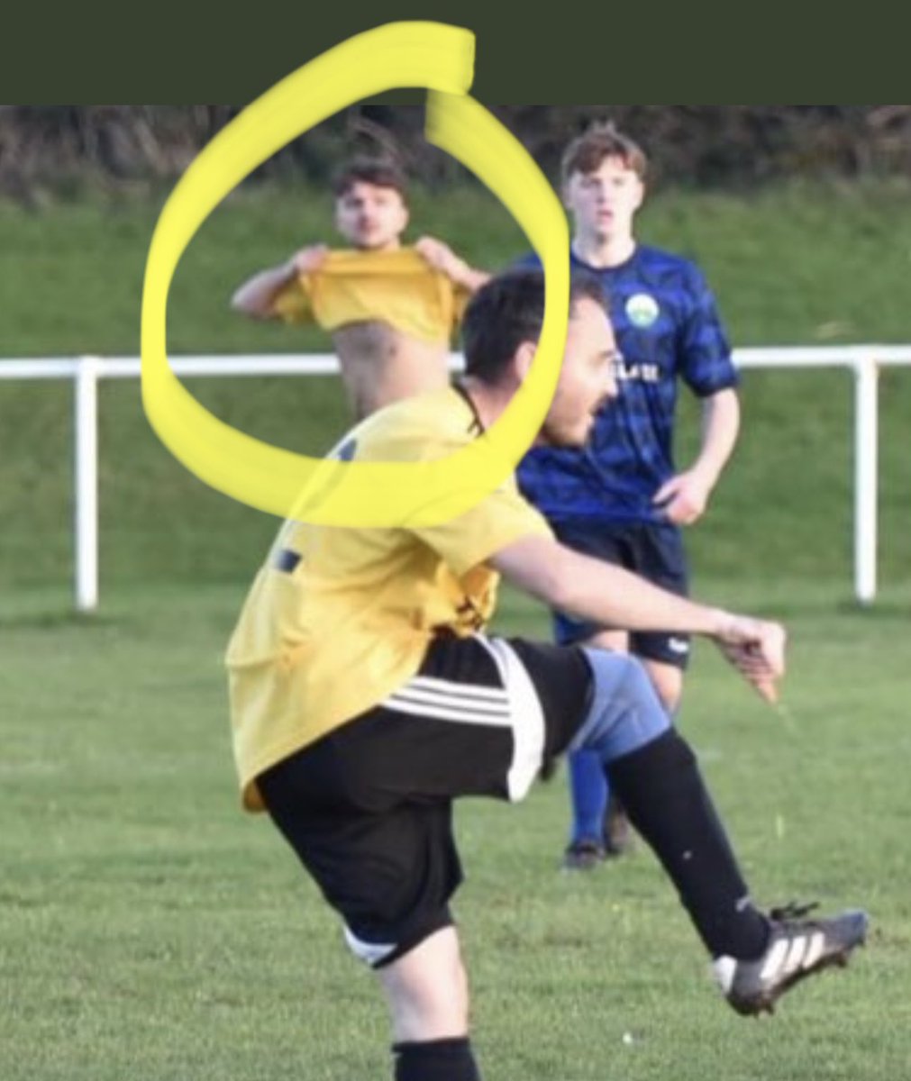 rob_hughes20's tweet photo. @CPDAberffrawFC @GBolt85 Brilliant 😂 https://t.co/w6f8sx5hqQ