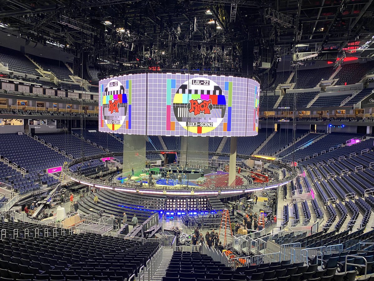 davidhigdon's tweet image. Soon: A mind-blowing #Worlds2022 OC experience:
✅Up to 600MM Pixels
✅1,344 panels for center ring/videoboard
✅55 cameras incl 15 film sensor cameras
✅Show weighs 430,000 lbs
✅80 Semis of equipment loaded in
✅700 Road Cases housing lights, PC, monitors, cabling, &amp;amp; rigging