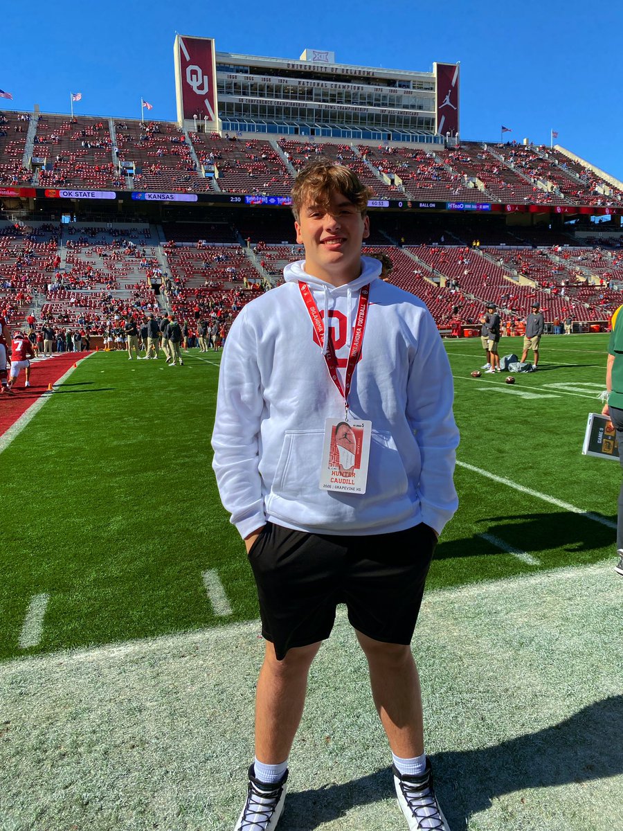 Had a great time in Norman for the game. Thank you <a href="/OU_Football/">Oklahoma Football</a> and <a href="/JR_Sandlin/">Coach J.R. Sandlin</a> for the invite! #BoomerSooner <a href="/OU_CoachB/">Bill Bedenbaugh</a> <a href="/PlayBookAthlete/">PLAYBOOK ATHLETE</a> <a href="/AthleticHolman/">Hyde Park Heroes Flag Football - HAP Foundation</a> <a href="/Coach_JHyde/">Jeffrey Hyde</a> @CoachA_GHS