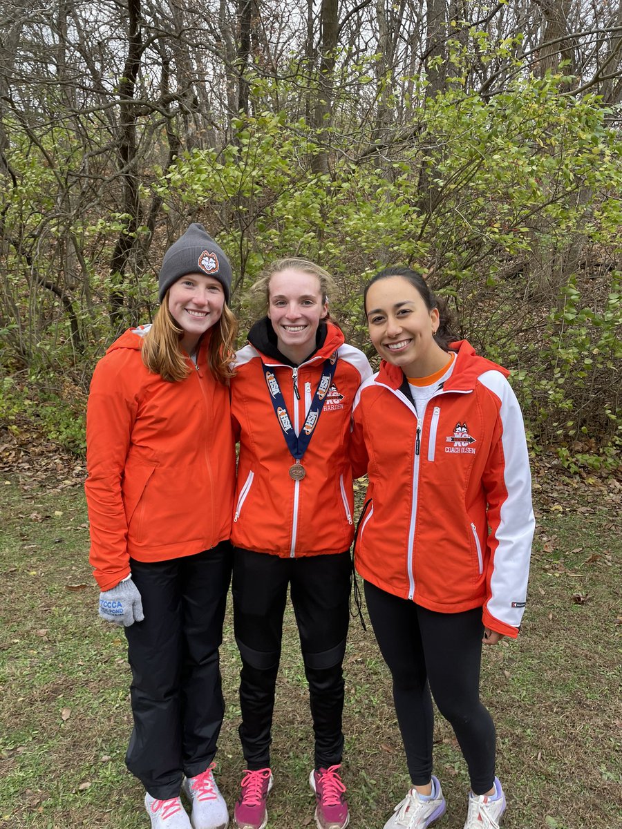 Anna Harden places 4th in the state!! An amazing senior season for this girl and even more to come. Proud of her hard work and dedication 🧡🤎🤍