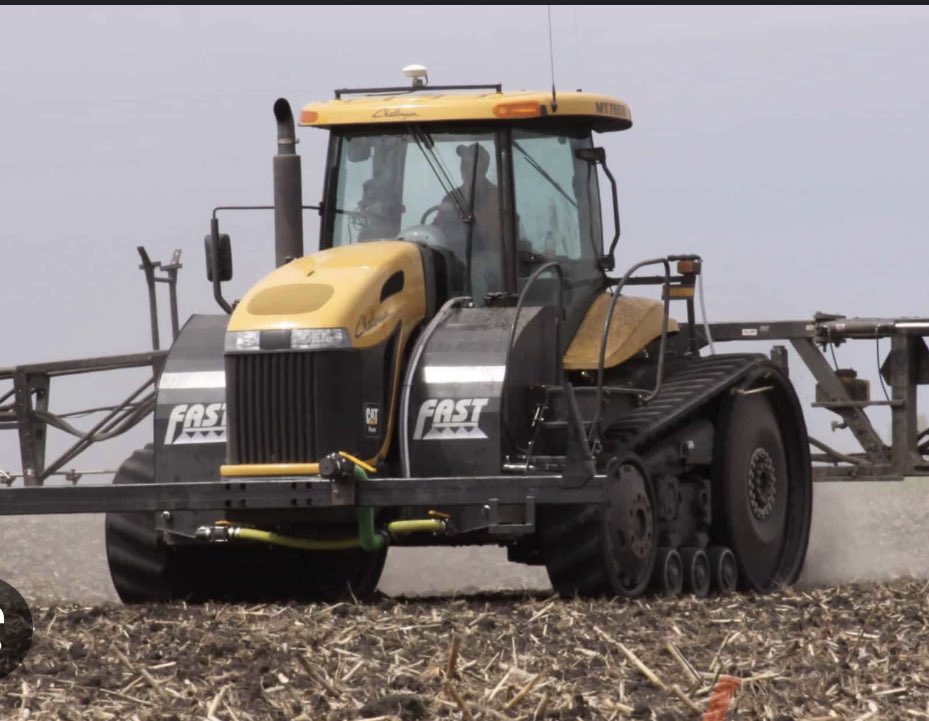 CreedGunn's tweet photo. Can you guys help me I am in search of a set of Fast tank for a Cat765C please share https://t.co/FkpiMvkHaf