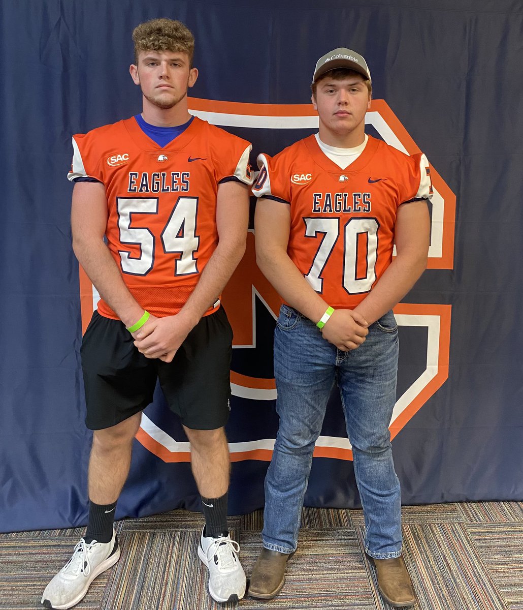 MCTigerFootball's tweet photo. Thankful for our guys to have such a fantastic visit to @cnfootball The culture is excellent, the campus is superb, and the facilities are top notch. Thank you @coachcraw4d for all you do! https://t.co/MMSCLfgfHS