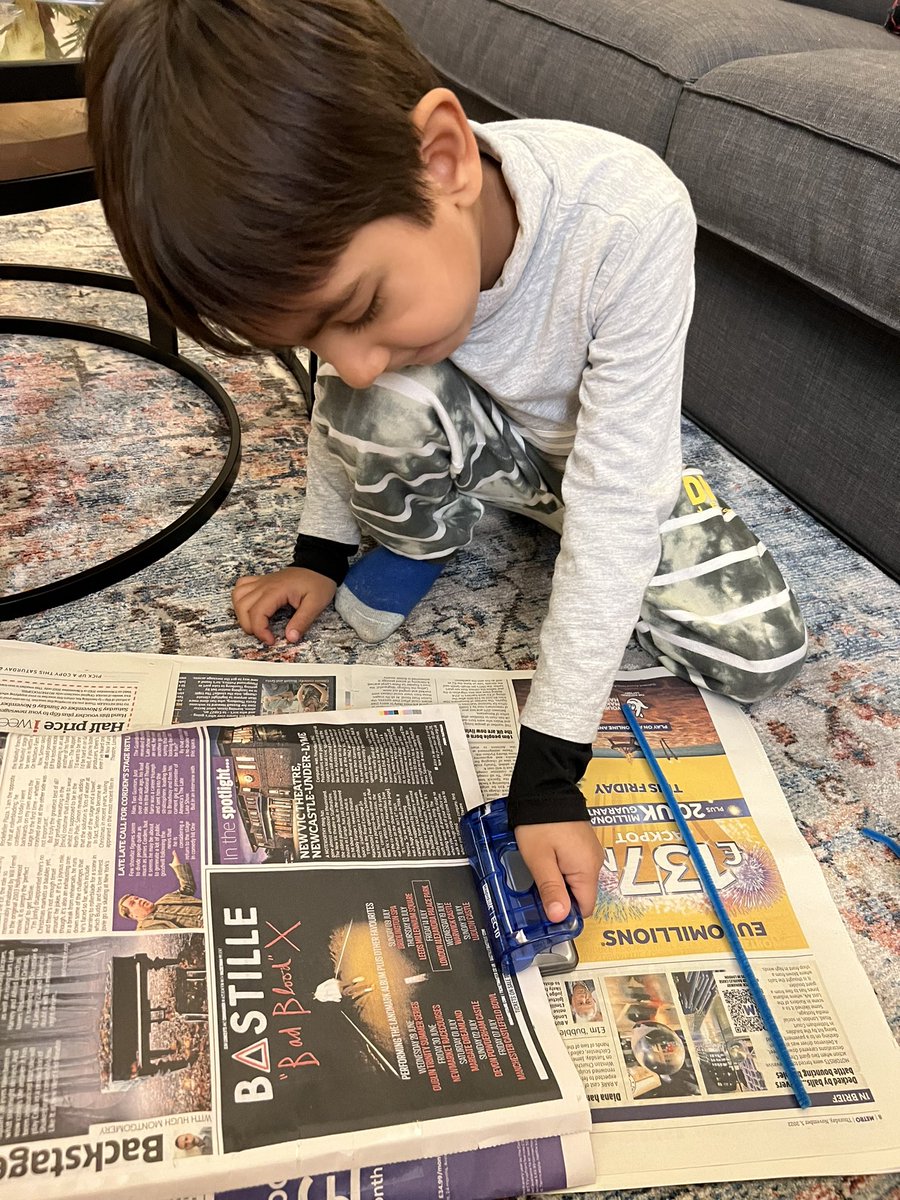 LuniSabharwal's tweet photo. Learning begins at home.. #3R Making paper bags with old newspaper and craft stuff. Preparing return gift bags for kiddos birthday. Walk the talk. #reducereuserecycle #environment @LEOacademies @ManorParkSchSM1 @Mayor_Sutton #sustainableliving #Sustainability #sustainablefuture https://t.co/tjrp9ZjBox