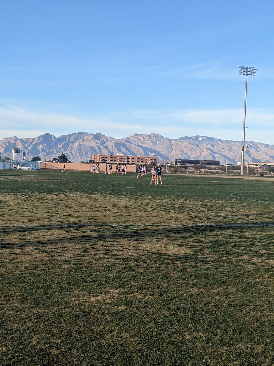 CoachAdP's tweet image. Beautiful day at the @IWLCA Southwest Cup!