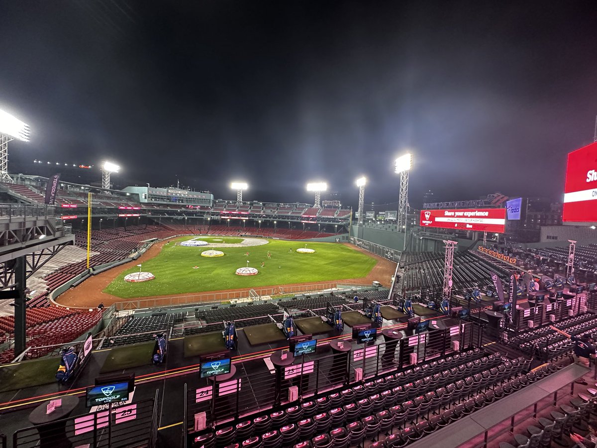 zkerravala's tweet photo. Time for #topgolflive @Topgolf @fenwaypark @RedSox https://t.co/NewR7h8rd9