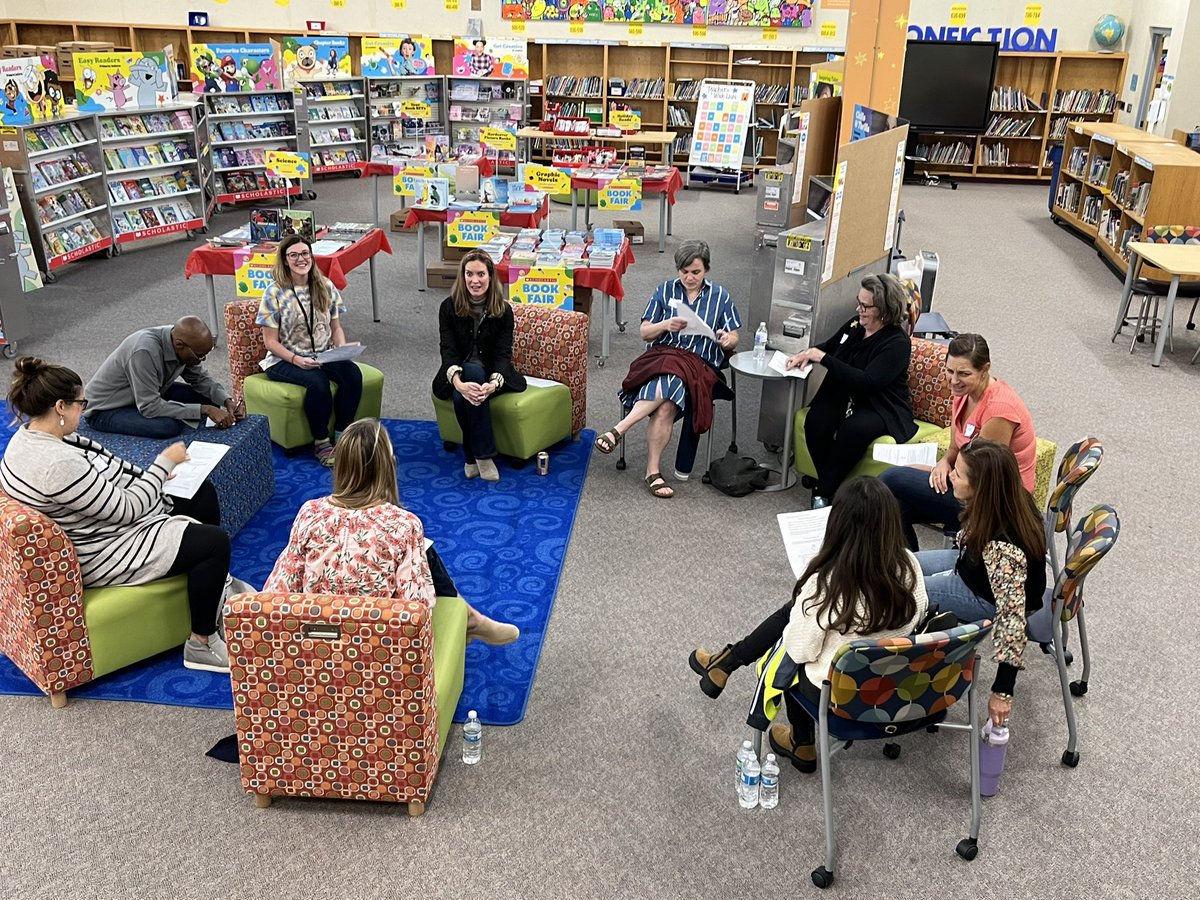 HunterPrincipal's tweet photo. We had our ‘One Hunter’ event last week. We shared a meal in the cafeteria. Then, we met in circles to get to know each other better, talk about what makes our school so unique, and share our hopes for the future. @CentralWCPSS @WCPSS @hunter_pta #Unity #OneHunter https://t.co/p7rrHIp49Y