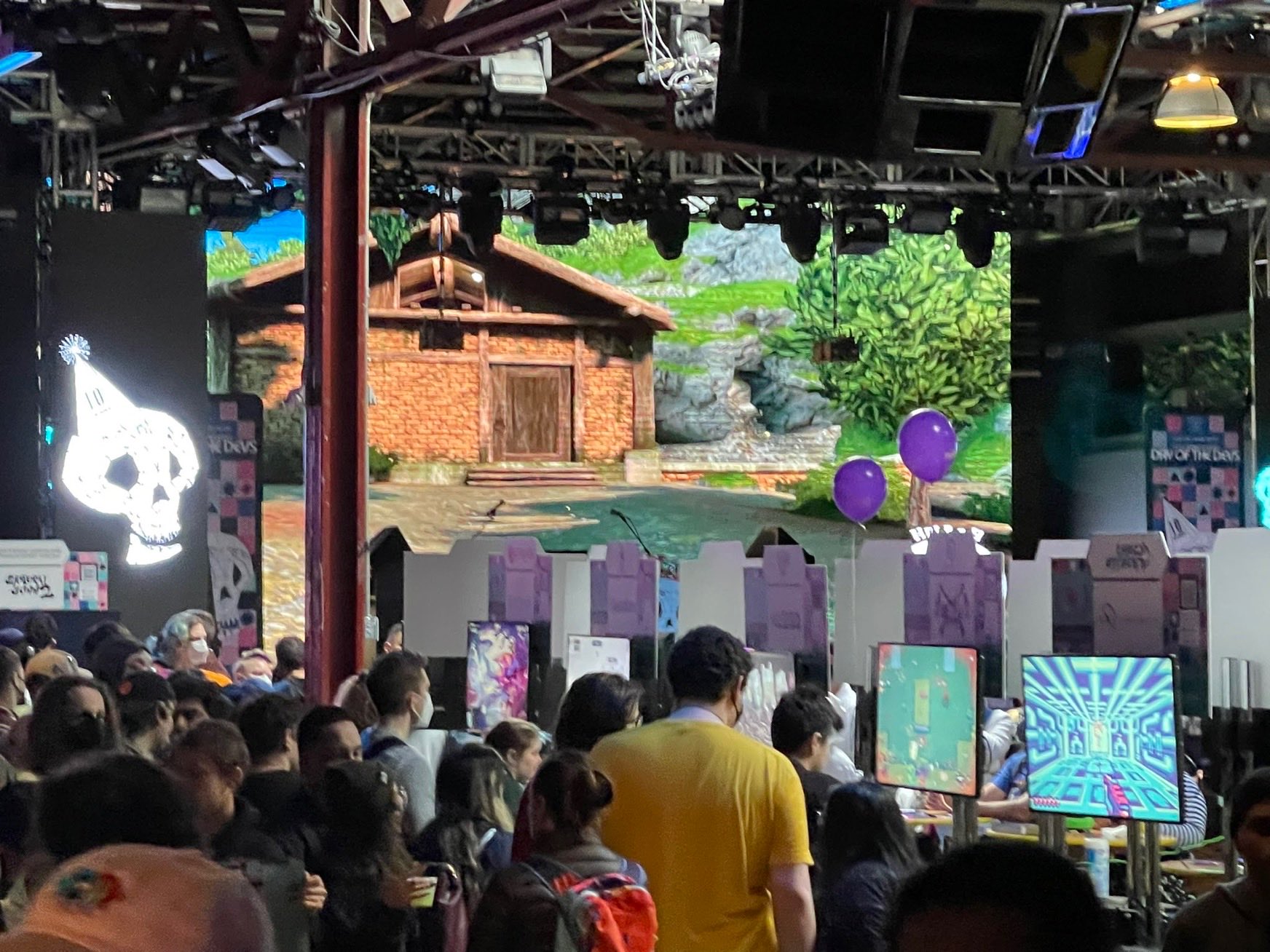 Ken Williams on Twitter: "Our game being displayed on a giant screen at