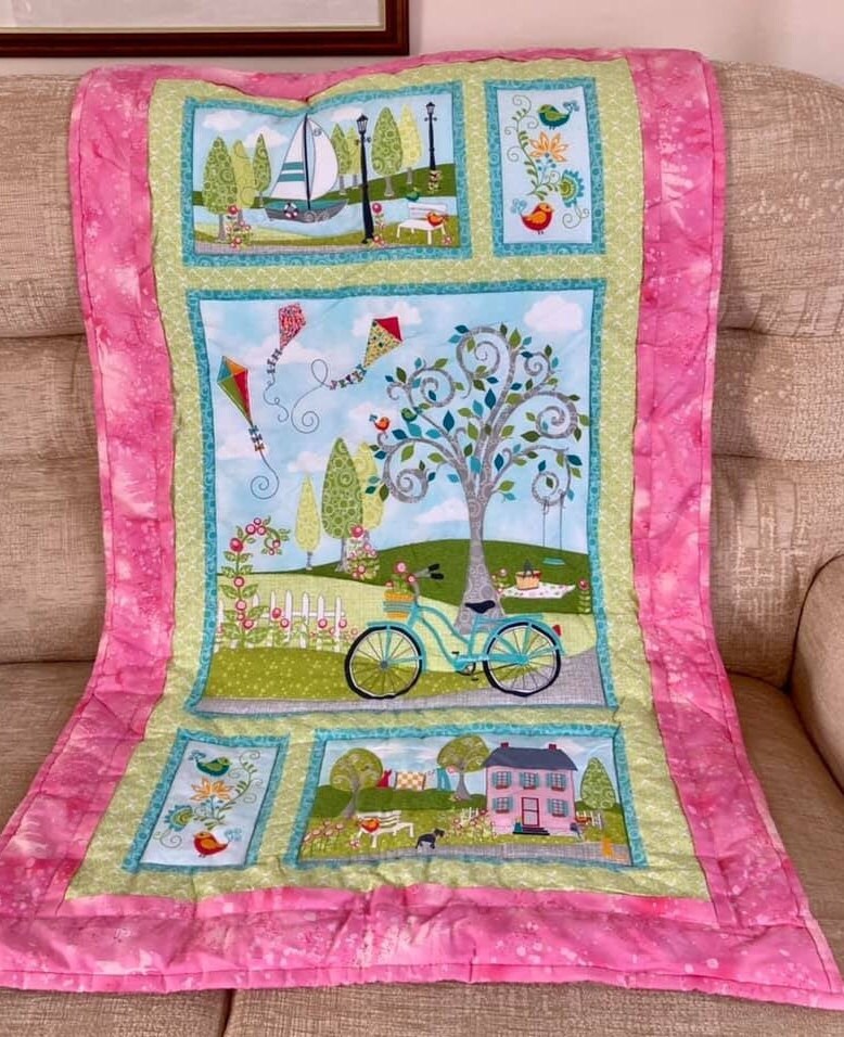 QuiltsforDreams's tweet photo. summer scene in my #etsyshop: Handmade quilt, kites, a bicycle and a boat in a pretty quilted throw, handmade quilted blanket, pretty quilt, care home gift. lap blanket https://t.co/ZxW1NGUdKG #pink #green #quiltedthrow #prettyquilt https://t.co/aGCYyVQjox