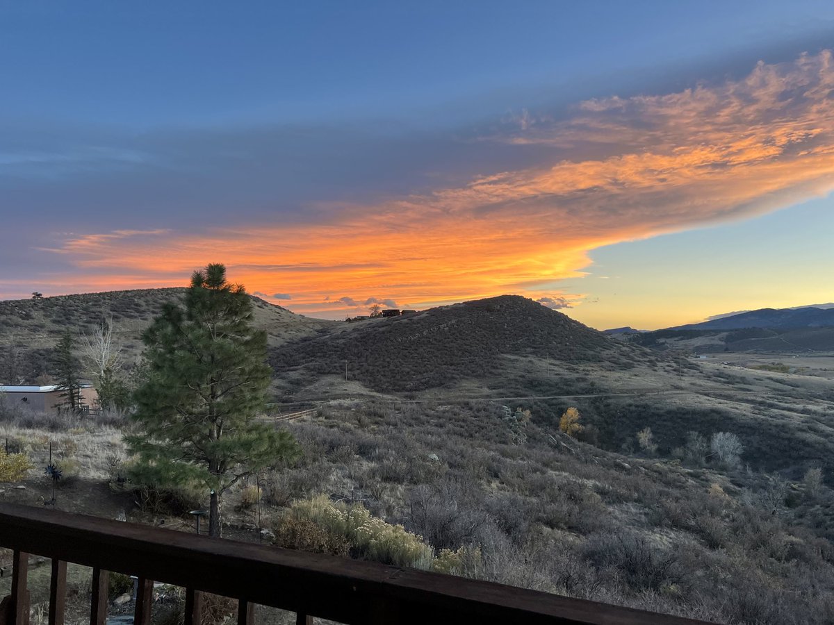 havanawes's tweet image. sunrise or sunset ??  #choices