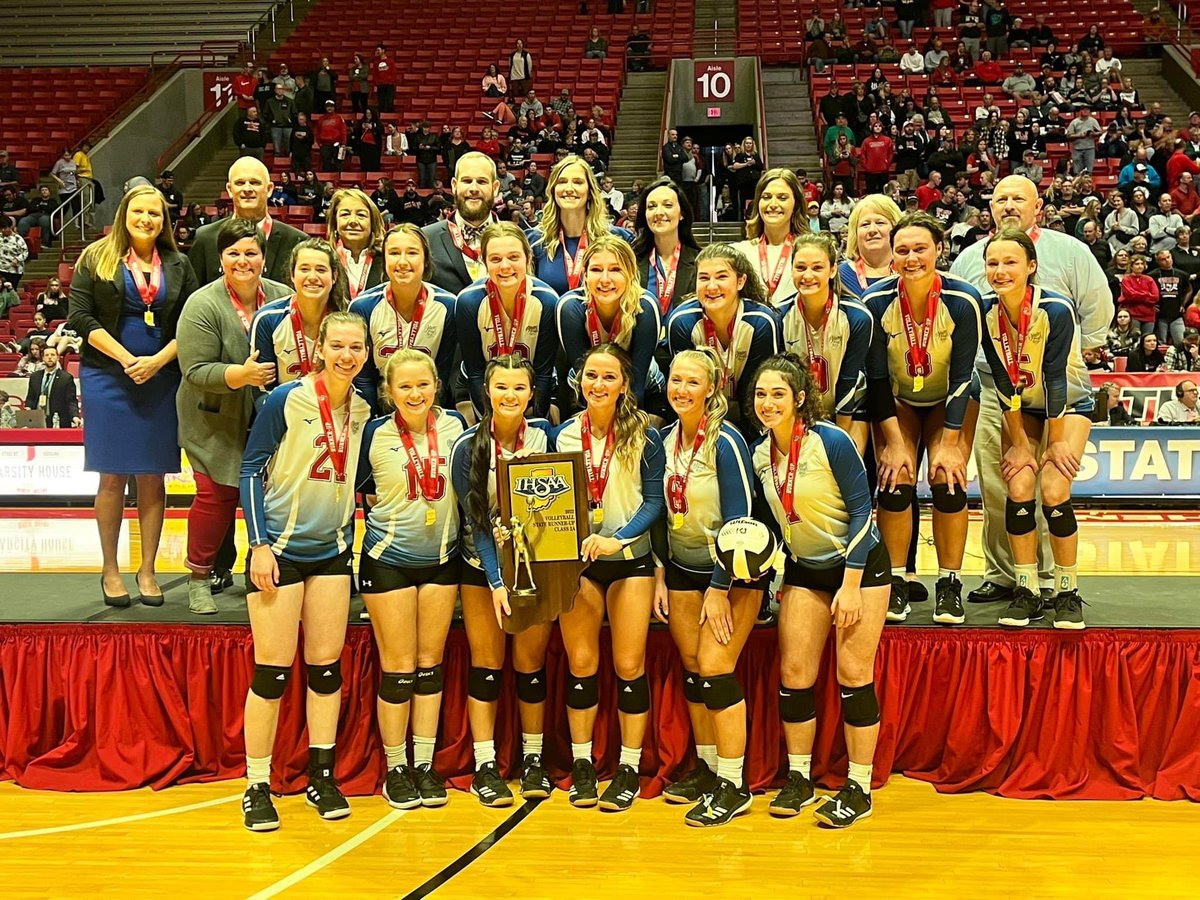 This crew right here put together an unbelievable season! 28-6(7-0). 4x SWIAC champs, back-2-back Sectional champs, first in school history to win Regional and Semi-State. YOUR 2A State Runner-Up Linton Miners!!! @NathanPace_GCDW <a href="/Rick_Sports10/">Rick Semmler’s Burner</a> <a href="/pughgrant/">Grant T. Pugh</a>