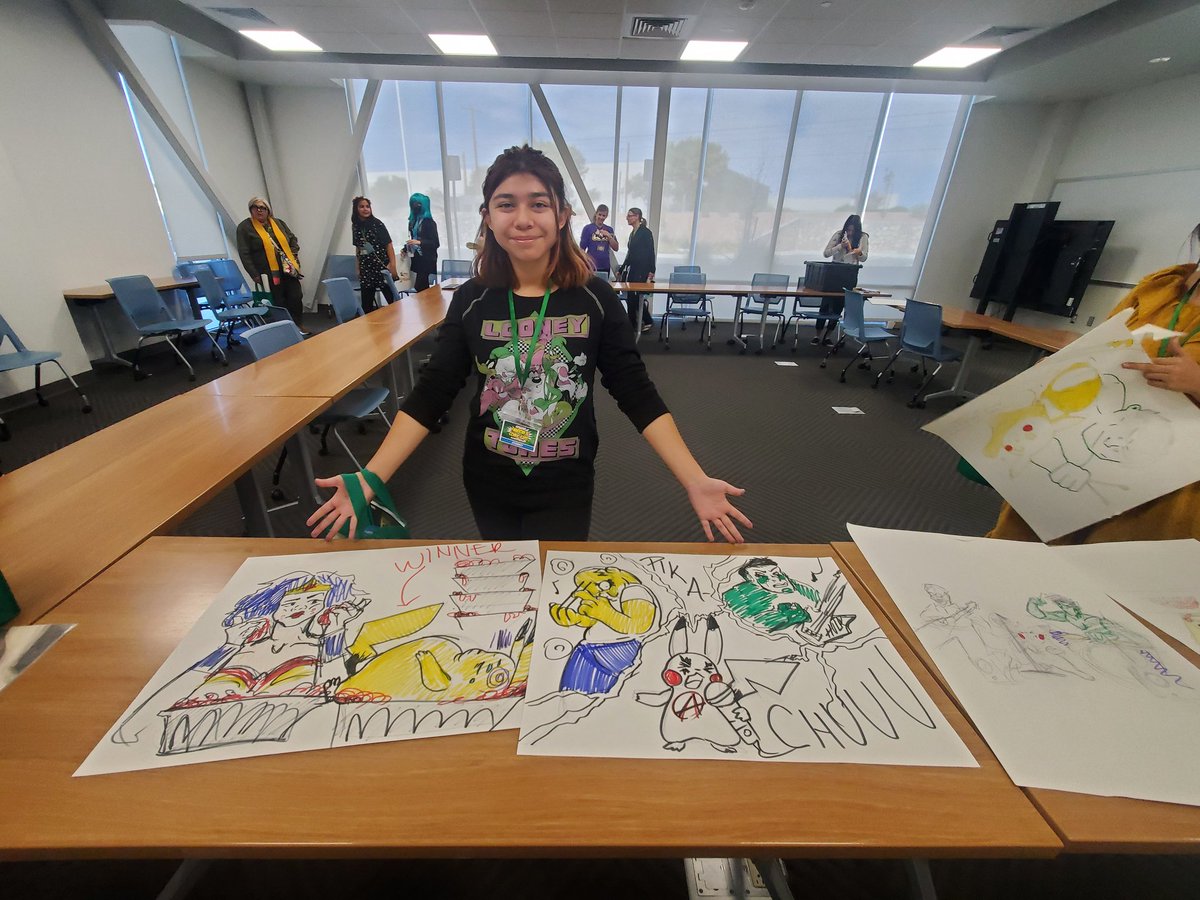 jvidales_PHHS's tweet photo. This year's @SocorroISD Fandom &amp; Comic Expo was pretty fun. It was especially fun watching @PHills_HS student Ivy M. win the high school division Sketch-Off contest.  Drawing prompts in 10 minutes is not easy! @SISD_FineArts #TeamSISD https://t.co/wSOhMKZunU