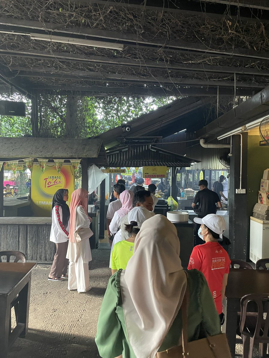 WatDaFik tweet media