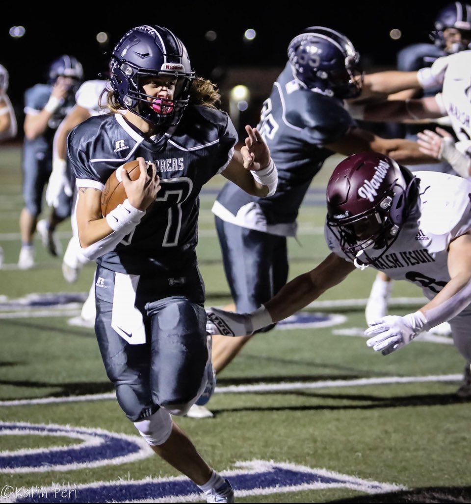 🏈⚓️💙OFFENSE was on 🔥🔥🔥 in last nights win over Walsh, bringing this team to 12-0 for the season and earning a spot in the sweet sixteen next Friday💙⚓️🏈 flickr.com/photos/perifam… <a href="/RollHudFootball/">Hudson Football</a> <a href="/HudsonOHSports/">Hudson Athletics</a> <a href="/HudsonFbStats/">Hudson Football Stats ⚓️🏈</a>