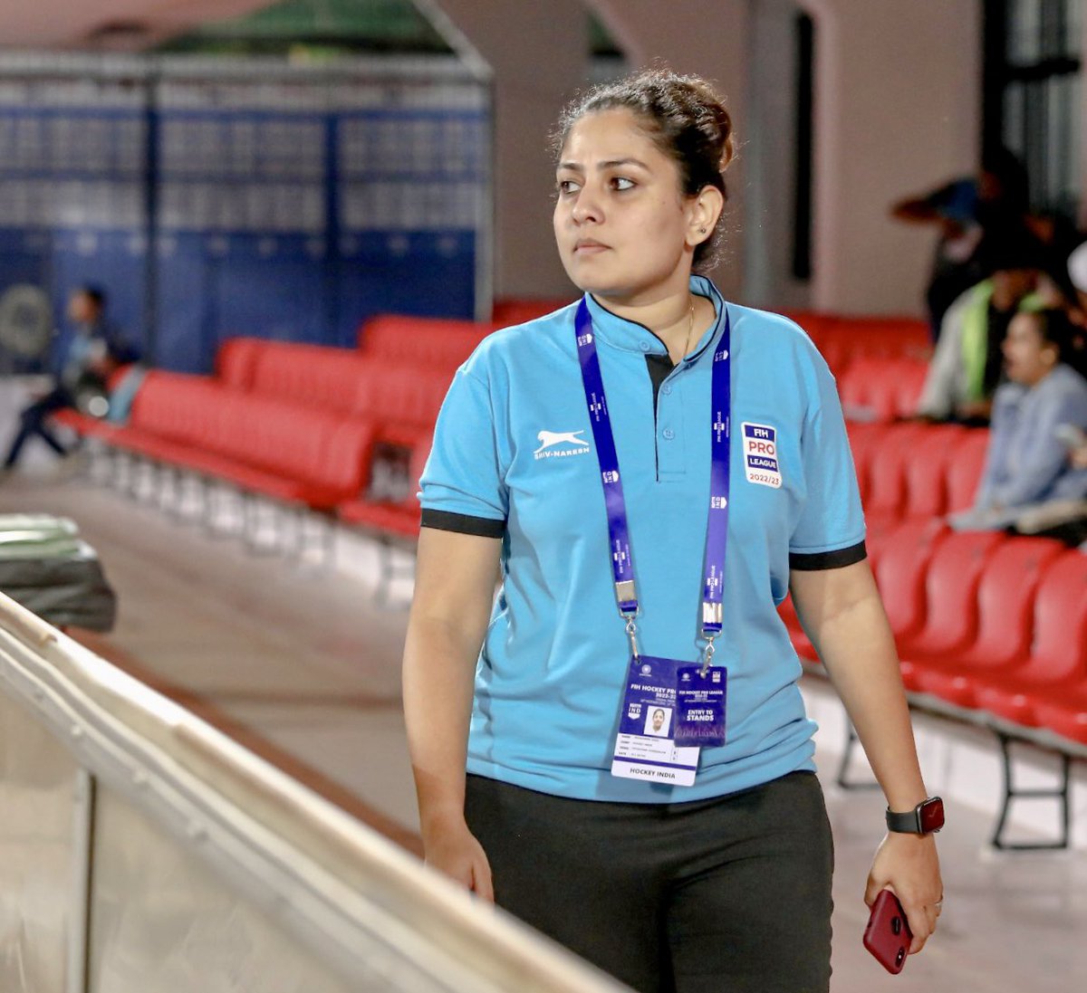 Jashaswinid's tweet photo. When work is love ♥️💙 #FIHProLeague #hockey #sports https://t.co/XX098hFdXg