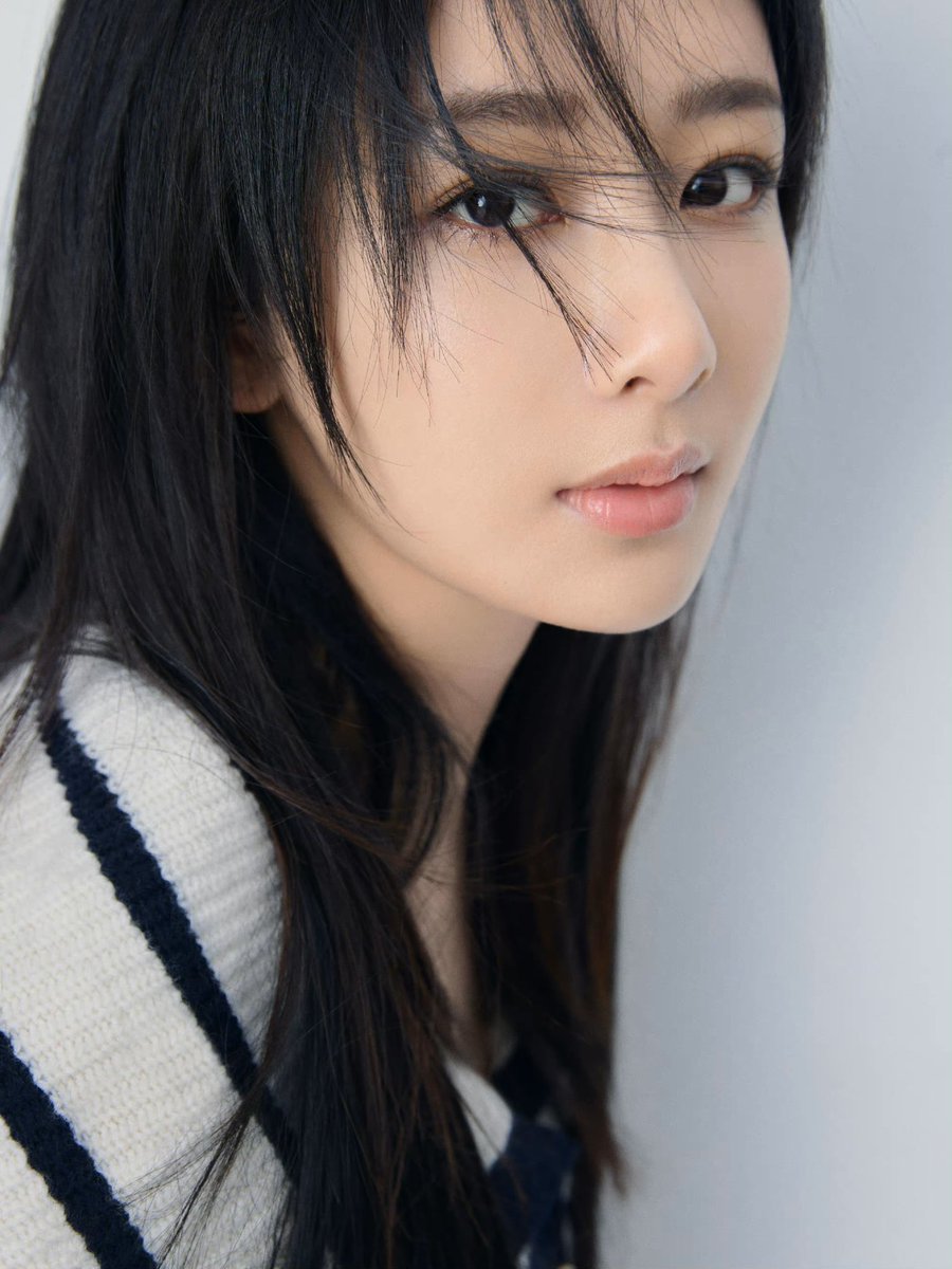 midnightbliss01's tweet photo. Happy 30th Birthday #YangZi! 
#杨紫 https://t.co/qnL2wohSPM