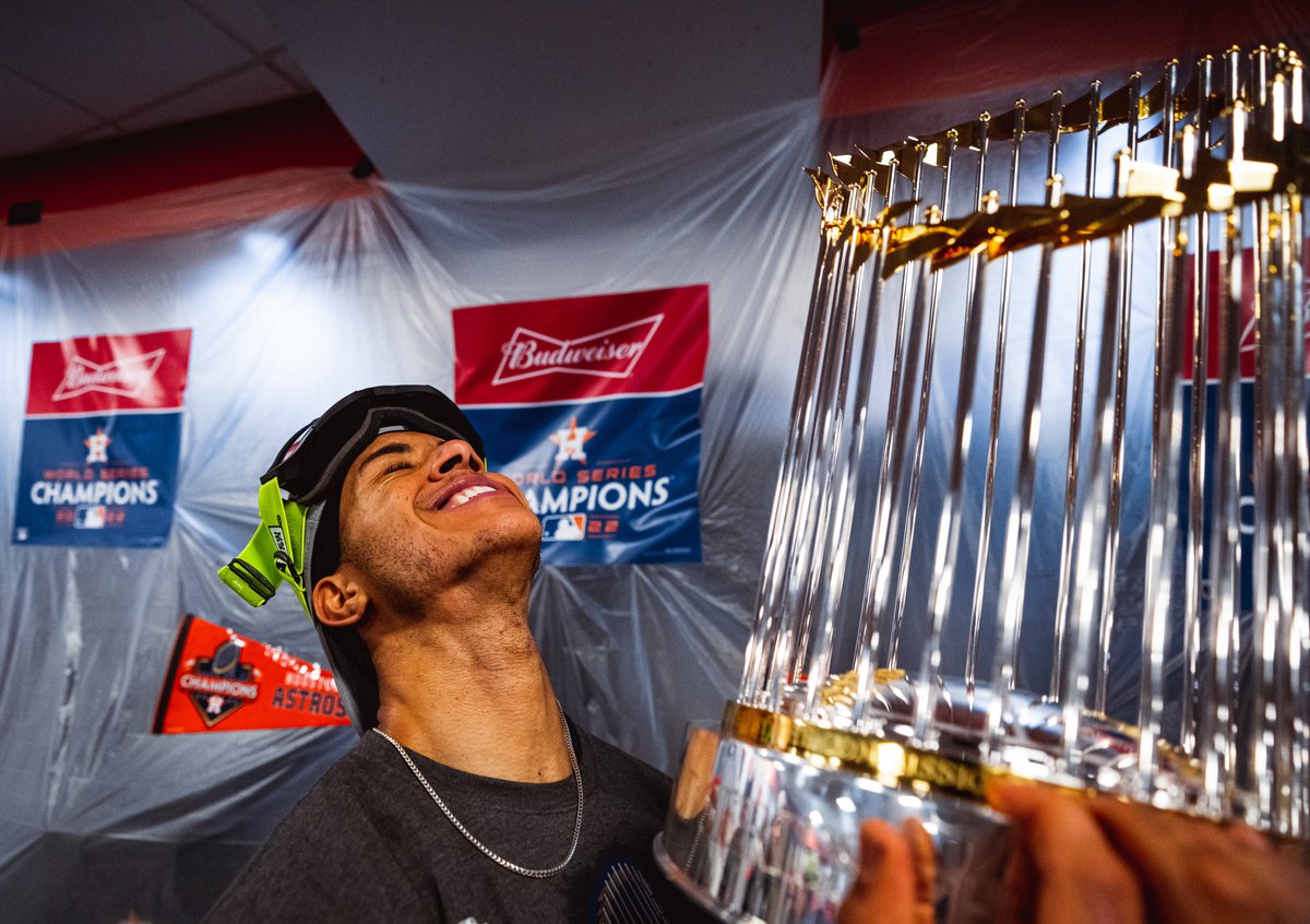 astros's tweet photo. Red October? Nah, Orange November. https://t.co/pzMfVcmpps