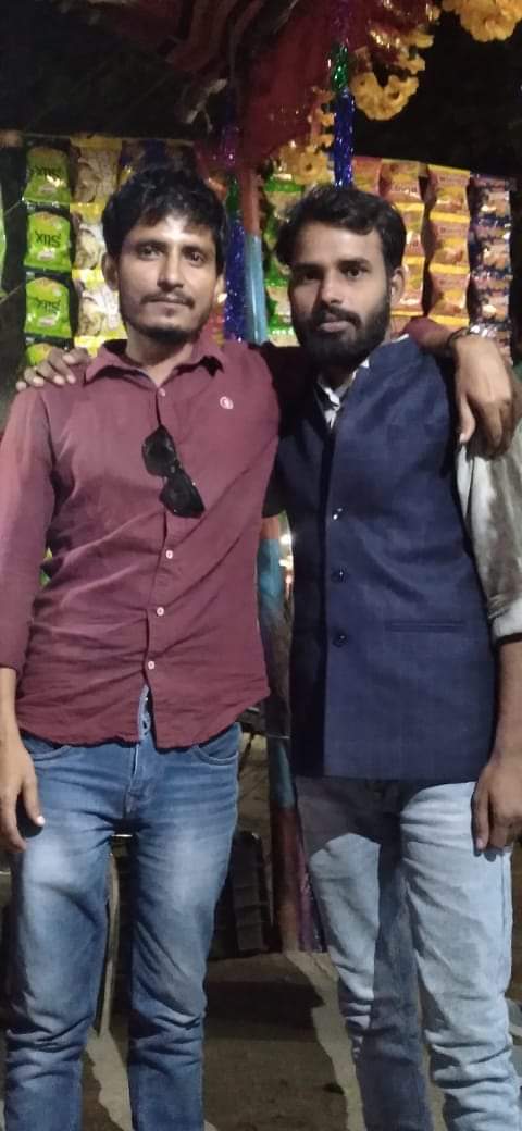 AasifIqubal2's tweet photo. मित्र रंजीत कलिंगा के साथ 
जय भीम,जय बिरसा,जय झारखंड
उलगुलान जिंदाबाद 🏹🏹
@RanjitAmbedkar https://t.co/XMSmZOvD7m