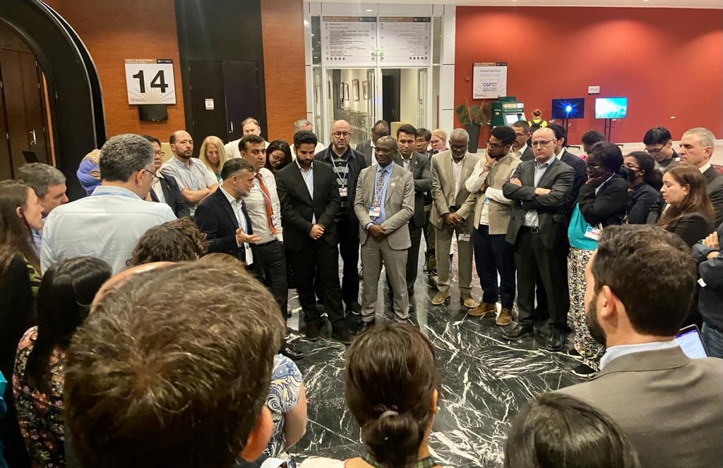 Standing our ground.

As the opening of #COP27 dawns, <a href="/AOSISChair/">AOSIS</a> along with fellow #G77andChina colleagues huddle at 2:30am on the COP Presidency’s proposal which includes no liability and compensation on the #LossAndDamage agenda item.

Talks continue right now.