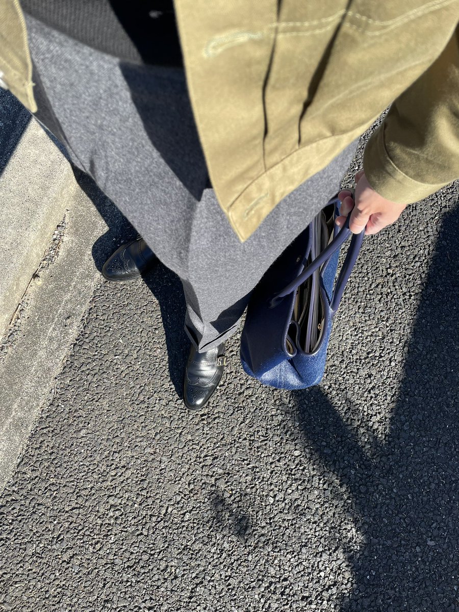 _n_t_d_c_c_'s tweet photo. 本日。深刻な鞄不足
#fortela #gransasso #jaegerlecoultre
#igarashitrousers #jmweston #cisei
https://t.co/g7OPasFNsy https://t.co/Q5JktJnDYg